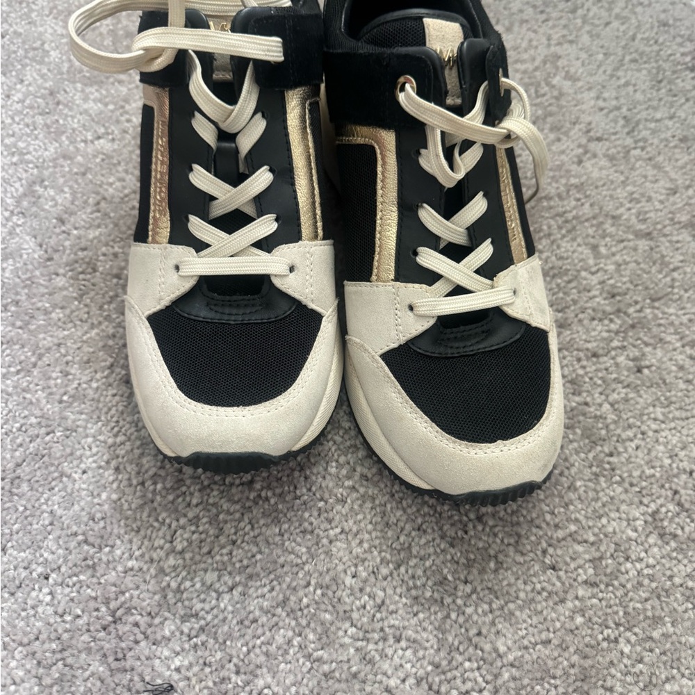 Stylish Womens Wedge Black and Gold Sneakers